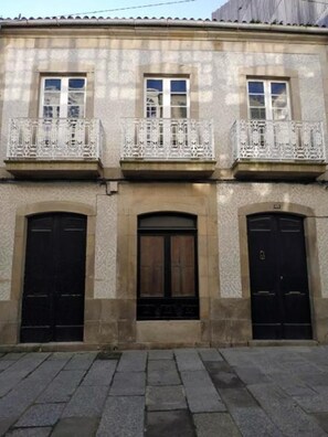 Exterior - Albergue Albor - Hostel (Caldas de Reis)