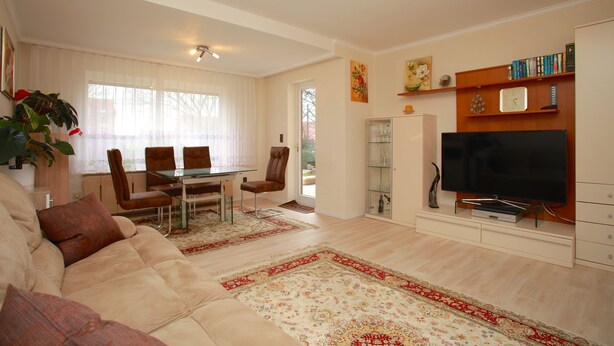 Unclassified image, 1 of 7, button - Private Apartment Fliederstraße (Laatzen)