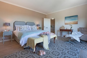 Double or Twin Room (Frangipani) | Premium bedding, pillowtop beds, in-room safe, individually decorated