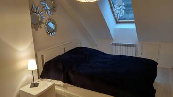 1 bedroom, individually decorated, individually furnished