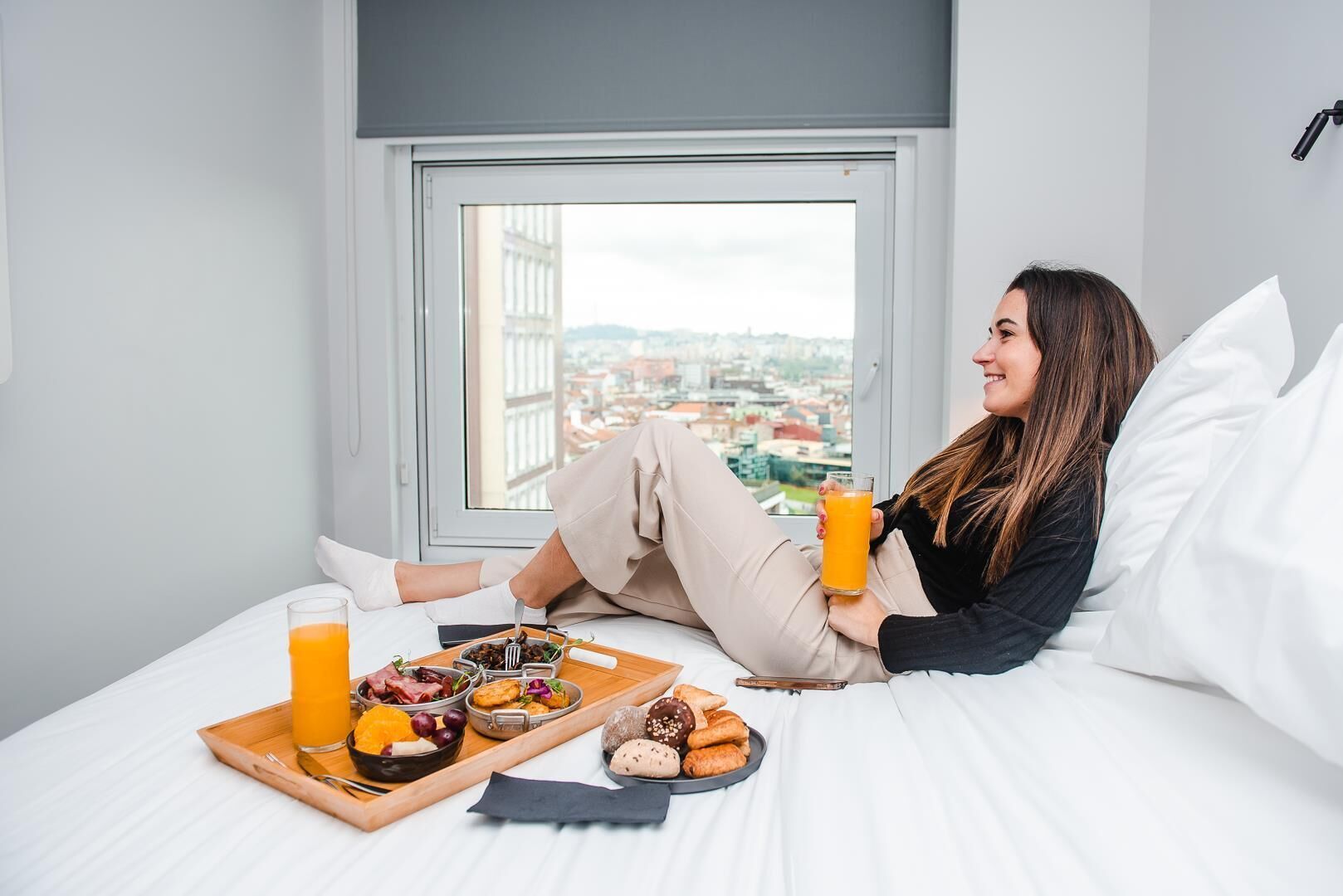 Egyptian cotton sheets, premium bedding, down duvets, in-room safe