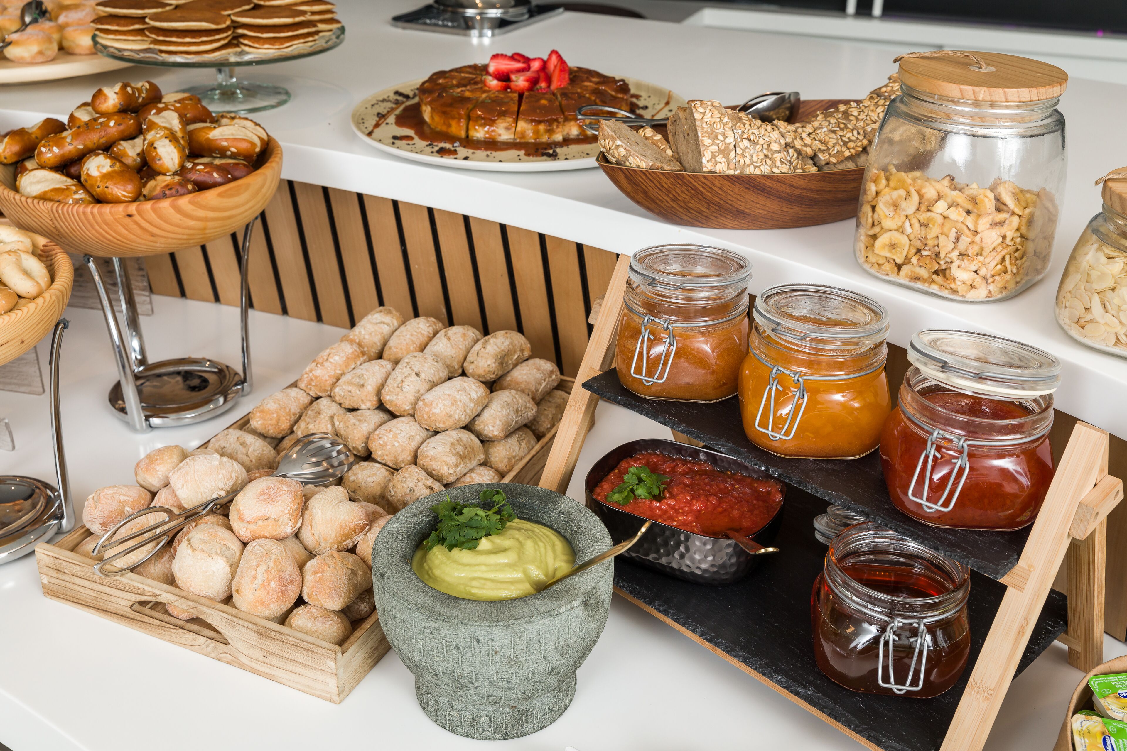 daily continental breakfast (eur 18.00 per person)