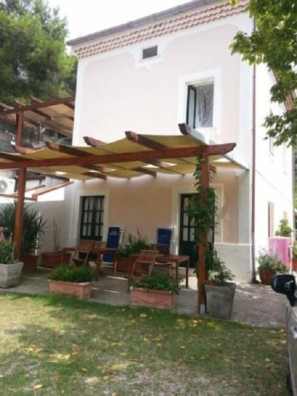 Front of property - B&B Mazzarella (San Mauro Cilento)