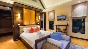 3 bedrooms, desk, blackout curtains, iron/ironing board