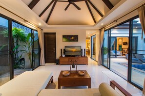 Villa, 3 Bedrooms, Non Smoking, Kitchen | Living room