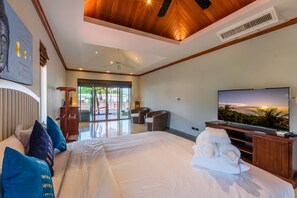 Villa, 5 Bedrooms, Non Smoking, Kitchen - Amber Pool Villa (Rawai)