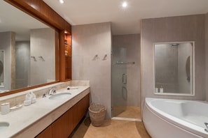 Villa, 3 Bedrooms, Non Smoking, Kitchen | Bathroom | Separate tub and shower, rainfall showerhead, hair dryer, slippers