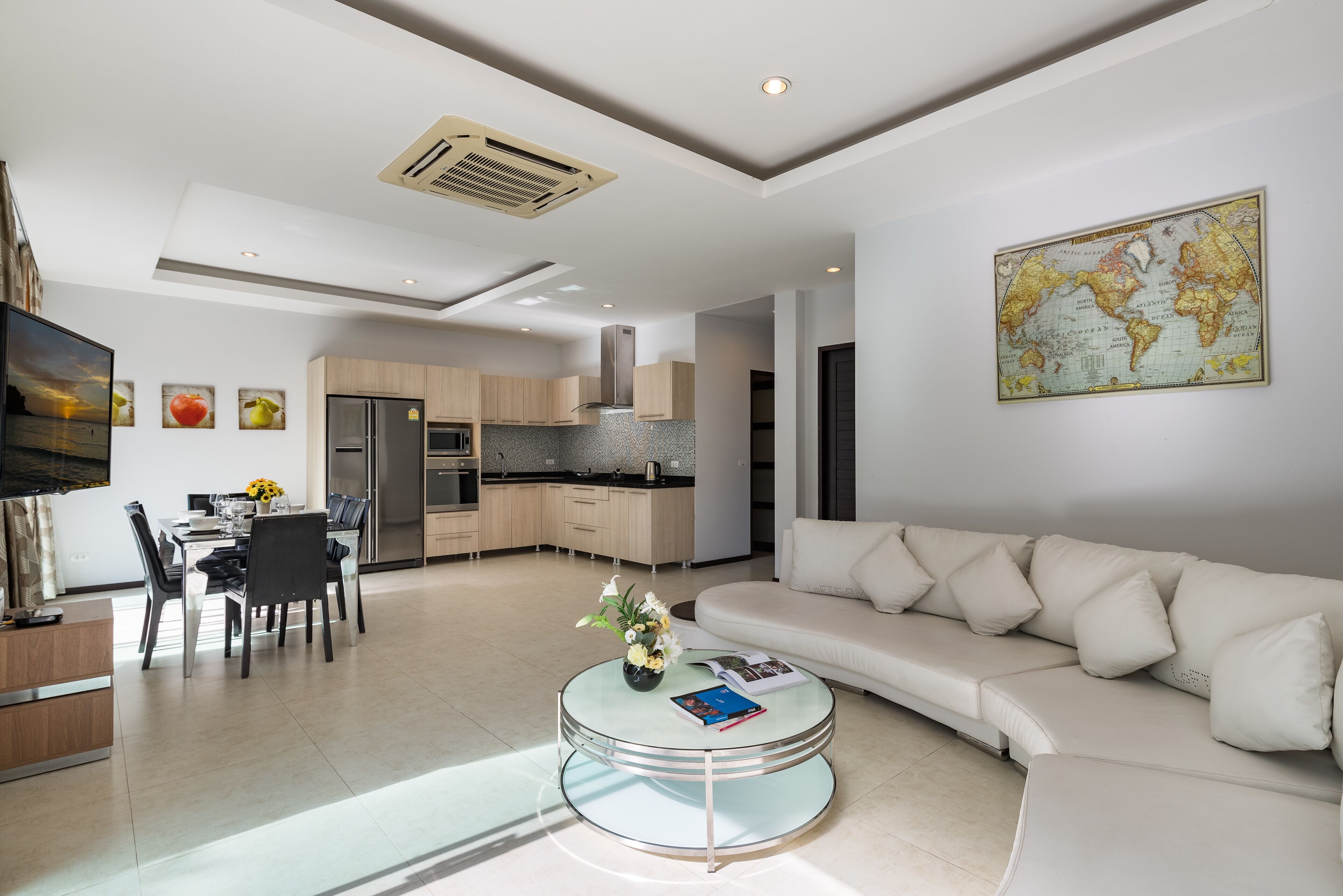 Villa, 3 Bedrooms, Non Smoking, Kitchen | Living room | Smart TV