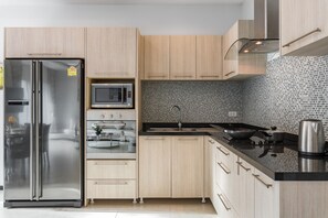 Villa, 3 Bedrooms, Non Smoking, Kitchen | Private kitchen | Full-size fridge, microwave, stovetop, electric kettle - Trixie Town House Unit 2 (Rawai)