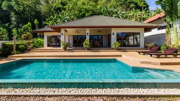 Villa, 2 Bedrooms, Non Smoking, Kitchen | Private pool