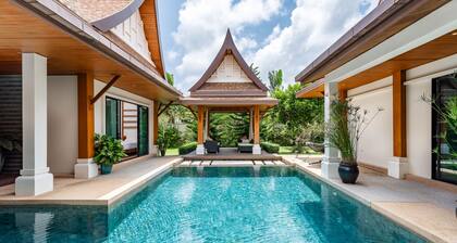 Champagne Pool Villa