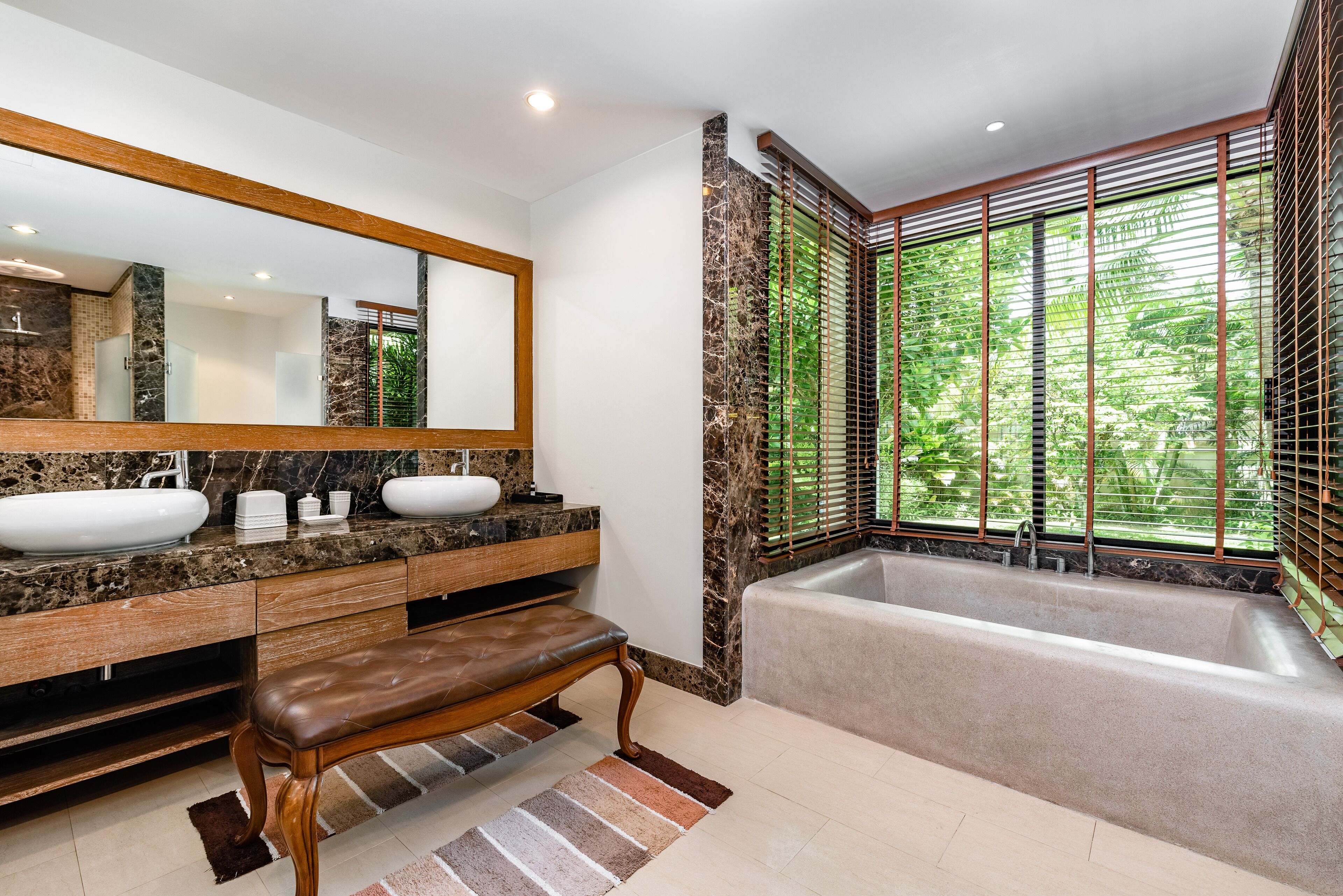 Villa, 5 Bedrooms, Non Smoking, Kitchen | Deep-soaking bathtub