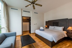 Family Condo, 2 Bedrooms, Non Smoking, Kitchen | 2 bedrooms, blackout curtains, free WiFi