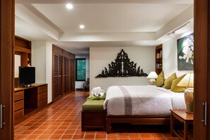 2 bedrooms, desk, blackout curtains, travel cot - The Sands 2 bedroom apartment (Rawai)