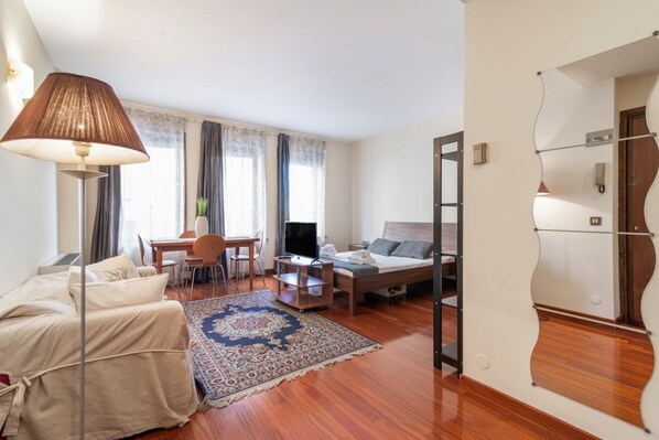 2 bedrooms, WiFi
