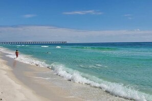 On the beach - BEACH FRONT with VIEWS 2 Bedroom 2 Bath Condo w/ Pool, Tennis Court (Pensacola Beach)