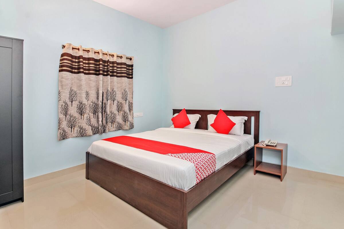 Basic Double Room | Bed sheets