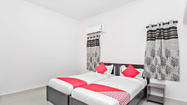 Standard Double Room | Bed sheets - CAPITAL O 30955 Alpine Glow Pinnacle (Hyderabad)