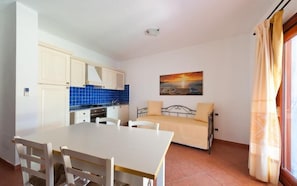 WiFi, bed sheets - Marinella Residence (Golfo Aranci)