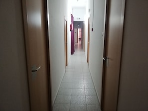 Single Room, Shared Bathroom | Interior - Hostal River (Barcelona)