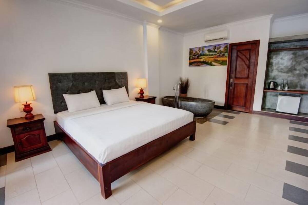 1 bedroom, free WiFi, bed sheets