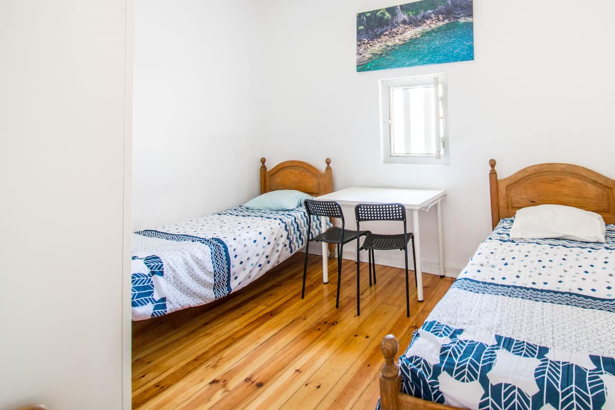 Standard Double or Twin Room, 2 Twin Beds, Garden View | 1 bedroom, individually decorated, laptop workspace, blackout drapes
