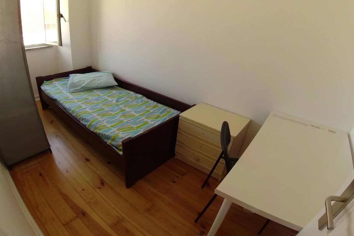 Economy Single Room | Laptop workspace, blackout drapes, WiFi (free), individually decorated