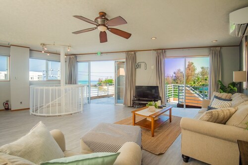 3 minutes on foot from the beach 5 minutes from t / Kunigami-gun Okinawa