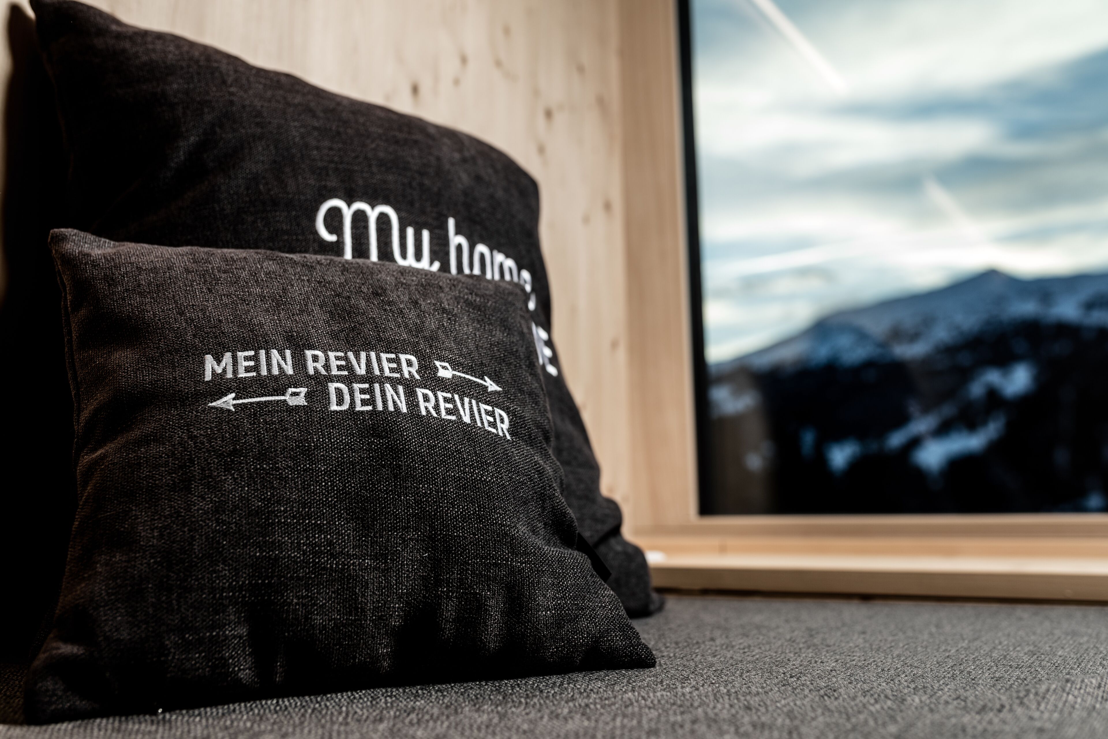 roof top cabin | hypo-allergenic bedding, free wifi, bed sheets