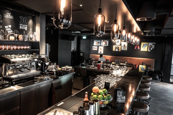 Bar (in der Unterkunft)