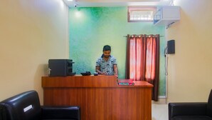 Unclassified image, 2 of 17, button - OYO Flagship 39722 Holiday Inn 2 Guest House (Palashbari)