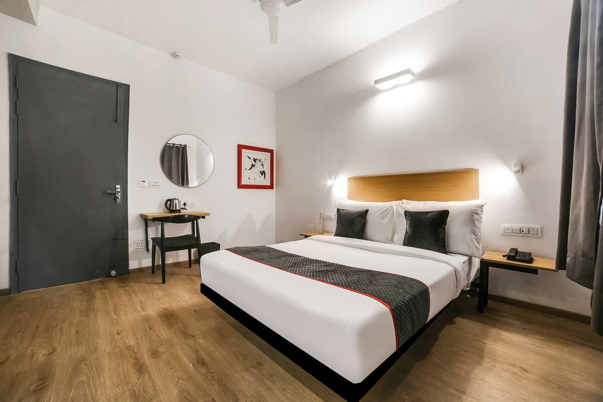 Standard Double Room | Free WiFi