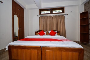 Room - OYO Flagship 50124 Hotel Jovial Adabari (Guwahati)