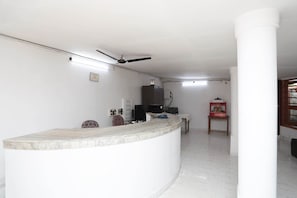 Khu sảnh