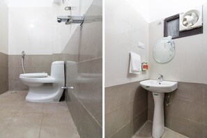 Standard Double Room | Bathroom