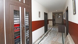 Unclassified image, 5 of 23, button - Collection O 41203 Sai Kripa Inn (Guwahati)