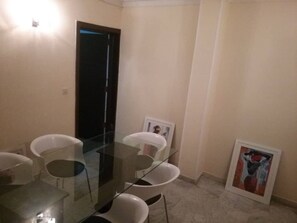 Appartement | Restauration dans la chambre