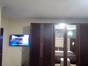 Apartment | 3 bedrooms, free WiFi, bed sheets - Amara Suites Milverton (Lagos)