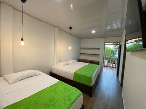 ห้องลักซ์ชัวรี่ทริปเปิล | Wi-Fi ฟรี, ผ้าปูที่นอน