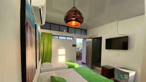 Standard Triple Room | Free WiFi, bed sheets - Hospedería Sol Del Desierto - Hostel (Villavieja)