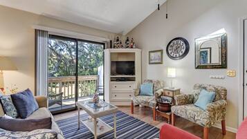 Condo, 3 phòng ngủ | Khu phòng khách