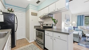 Condo, 3 Bedrooms | Private kitchen | Coffee/tea maker, fridge, oven
