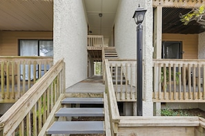Exterior detail - Dog Friendly Forest Ridge Condo Close to Beach by RedAwning (Fernandina Beach)