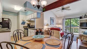 Condo, 3 Bedrooms | Interior