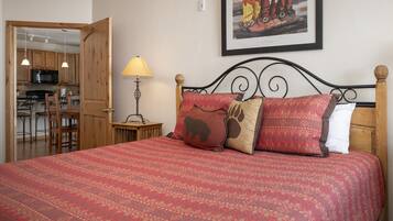 Condo, 2 Bedrooms | 2 bedrooms, laptop workspace, free WiFi, bed sheets