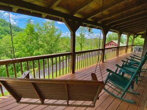 Cabin, 3 Bedrooms | Terrace/patio