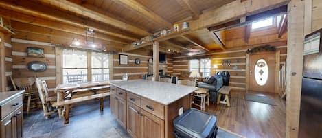 Cabin, 3 Bedrooms | Interior