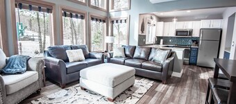 Ski-in/ski-out Disciples Village Condo | Gas Fireplace | 5 BR | Sleeps 18!