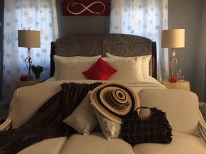 4 bedrooms, iron/ironing board, WiFi
