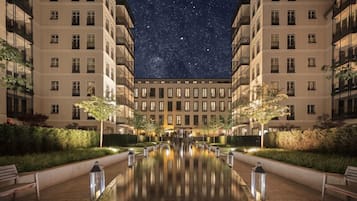 Fassade der Unterkunft – Abend/Nacht